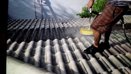 Cleaning of roof Bocaraton, Fl