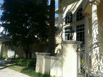 Exterior repainting in Boca Raton Florida