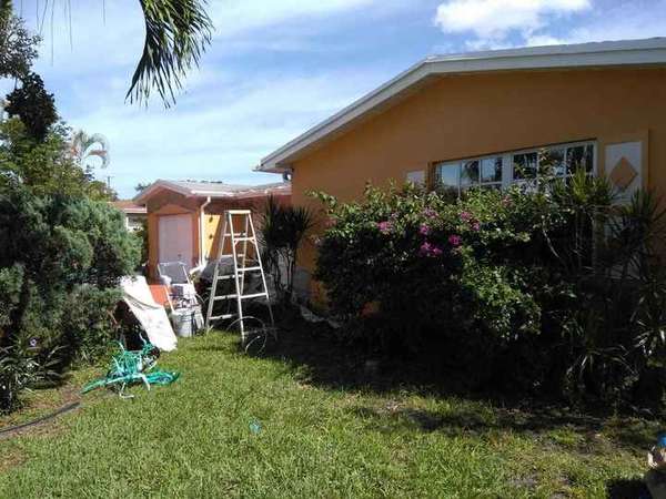 Residential house painting in Fort Lauderdale, FL. (1)