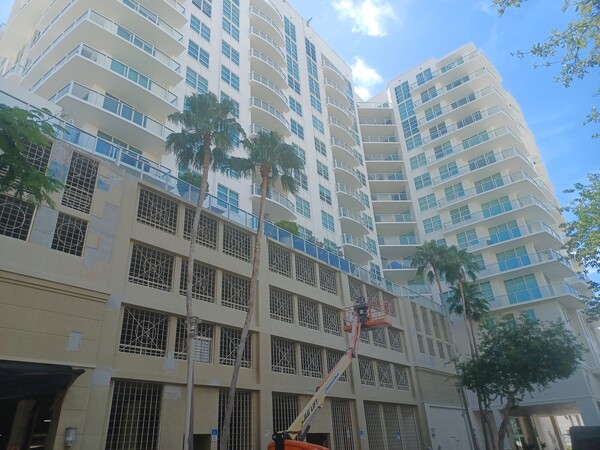 Commercial Painting Services (15 story building) in Palm Beach, FL (1)