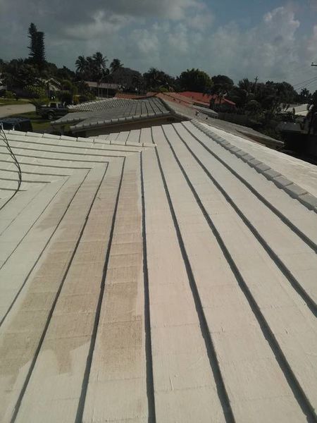 Pressure Cleaning Roof in Pompano Beach Florida (1)