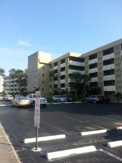 Exterior Painting of a Commercial Building in Hollywood, FL