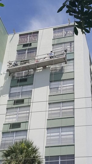 11 Story Commercial Building Painting