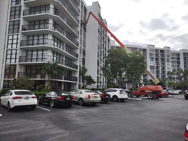 Commercial Exterior Painting in Miami, Fl (1)