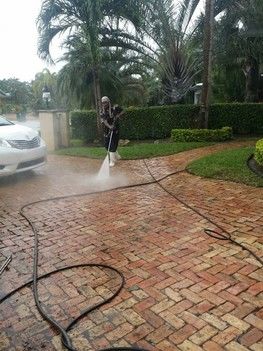 Pressure cleaning and sealing of Deck in Coconut Creek, Florida